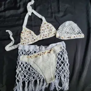 traje-de-bano-con-malla